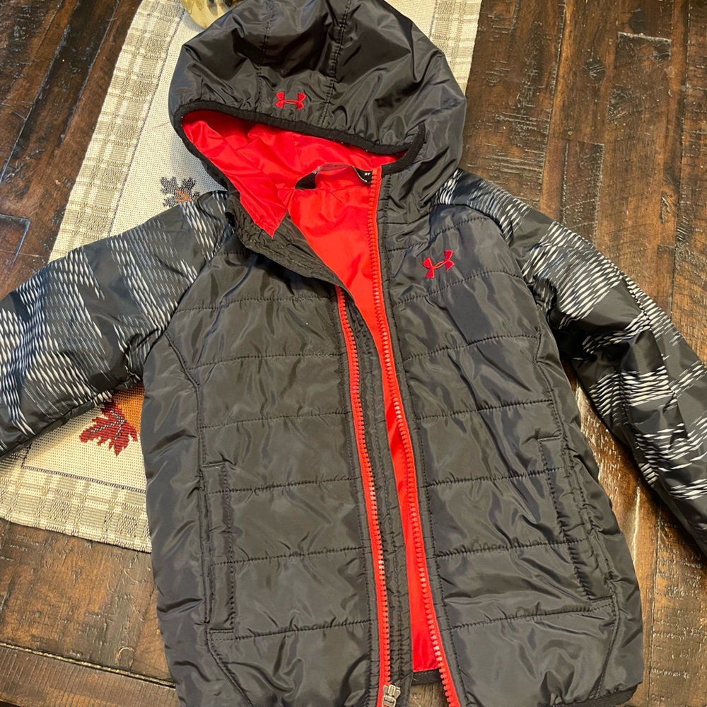 3T toddler boys, winter jacket in great shape from a non-smoking home